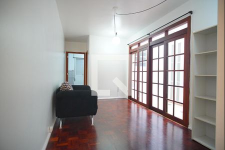 Sala de apartamento para alugar com 1 quarto, 61m² em Bom Fim, Porto Alegre