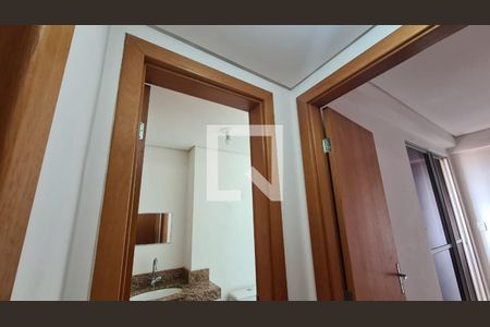 Corredor de apartamento à venda com 2 quartos, 50m² em Santa Branca, Belo Horizonte