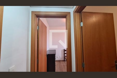 Corredor de apartamento à venda com 2 quartos, 50m² em Santa Branca, Belo Horizonte