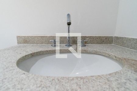 Banheiro da Suíte Detalhe de apartamento à venda com 1 quarto, 53m² em Jardim Prudência, São Paulo