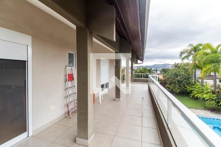 Casa de condomínio à venda com 849m², 4 quartos e 6 vagasVaranda da Suíte 1