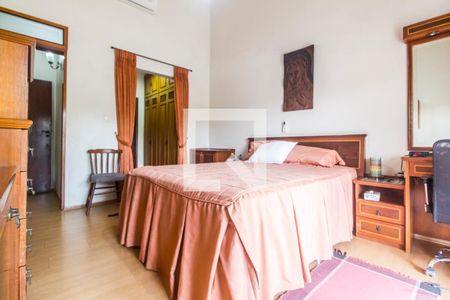 Casa de condomínio à venda com 849m², 4 quartos e 6 vagasSuíte 1