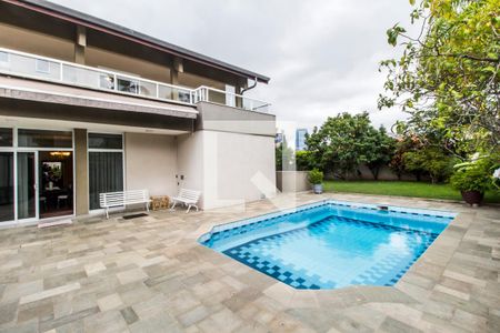 Casa de condomínio à venda com 849m², 4 quartos e 6 vagasPiscina