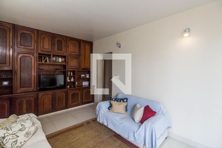 Casa de condomínio à venda com 849m², 4 quartos e 6 vagasSala de TV 2