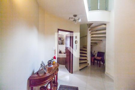 Casa de condomínio à venda com 849m², 4 quartos e 6 vagasHall de entrada