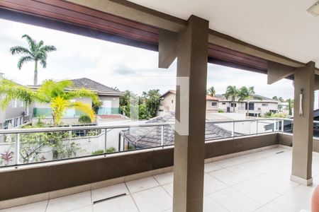 Casa de condomínio à venda com 849m², 4 quartos e 6 vagasVaranda da Suíte 2