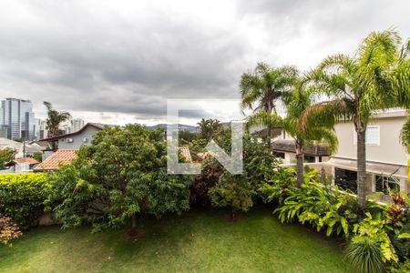 Casa de condomínio à venda com 849m², 4 quartos e 6 vagasVista da Varanda da Suíte 1