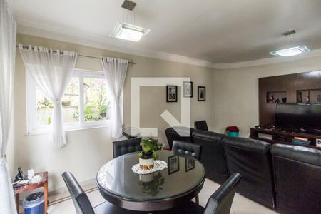 Casa de condomínio à venda com 849m², 4 quartos e 6 vagasSala de TV