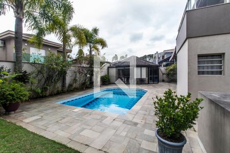Casa de condomínio à venda com 849m², 4 quartos e 6 vagasPiscina