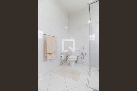 Casa de condomínio à venda com 849m², 4 quartos e 6 vagasBanheiro da Suíte 4