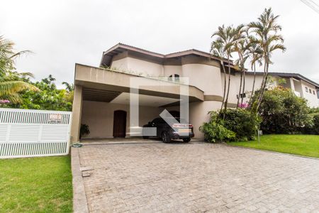 Casa de condomínio à venda com 849m², 4 quartos e 6 vagasGaragem