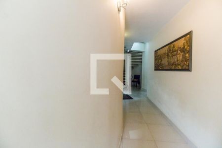Casa de condomínio à venda com 849m², 4 quartos e 6 vagasHall de entrada