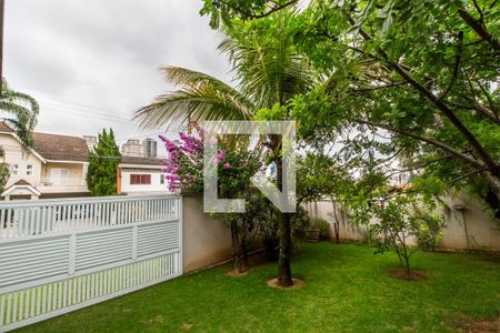 Casa de condomínio à venda com 849m², 4 quartos e 6 vagasQuintal