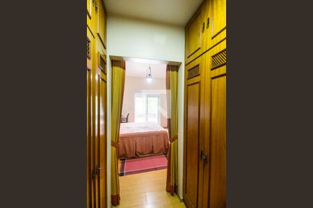 Casa de condomínio à venda com 849m², 4 quartos e 6 vagasSuíte 1