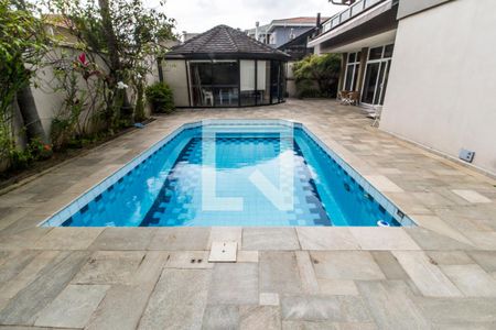 Casa de condomínio à venda com 849m², 4 quartos e 6 vagasPiscina