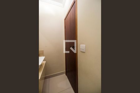 Casa de condomínio à venda com 849m², 4 quartos e 6 vagasLavabo