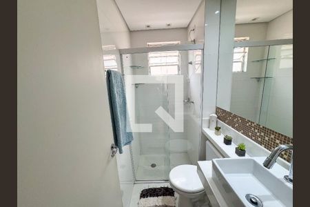 Banheiro de apartamento para alugar com 2 quartos, 48m² em Camargos, Belo Horizonte