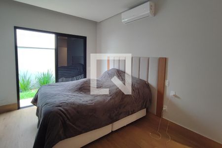 Casa de condomínio à venda com 200m², 3 quartos e 4 vagasQuarto Suíte 2