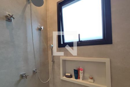 Casa de condomínio à venda com 200m², 3 quartos e 4 vagasBanheiro Suíte