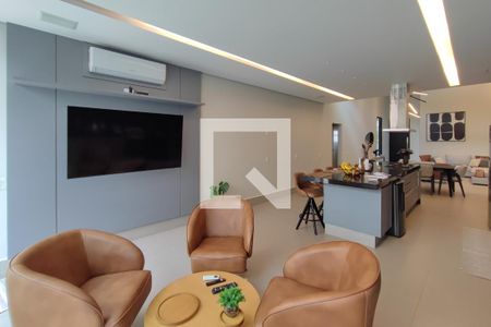 Sala de casa de condomínio à venda com 3 quartos, 200m² em Swiss Park, Campinas