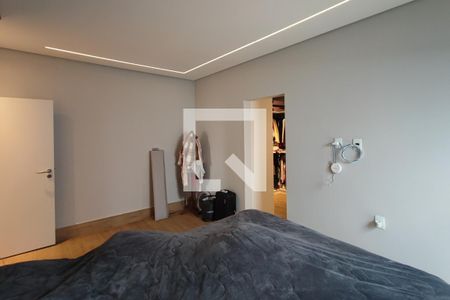 Casa de condomínio à venda com 200m², 3 quartos e 4 vagasQuarto Suíte 2