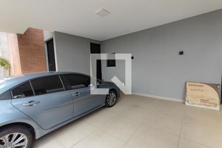 Casa de condomínio à venda com 200m², 3 quartos e 4 vagasGaragem