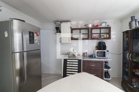 Casa à venda com 290m², 3 quartos e 5 vagas Casa à venda com 290m², 3 quartos e 5 vagasCozinha e Área de Serviço