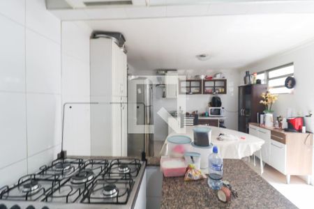 Casa à venda com 290m², 3 quartos e 5 vagas Casa à venda com 290m², 3 quartos e 5 vagasCozinha e Área de Serviço