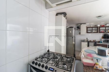 Casa à venda com 290m², 3 quartos e 5 vagas Casa à venda com 290m², 3 quartos e 5 vagasCozinha e Área de Serviço