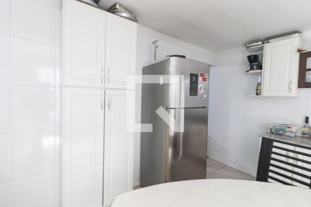Casa à venda com 290m², 3 quartos e 5 vagas Casa à venda com 290m², 3 quartos e 5 vagasCozinha e Área de Serviço