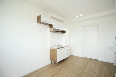 Sala/cozinha  de apartamento para alugar com 1 quarto, 27m² em Vila Andrade, São Paulo