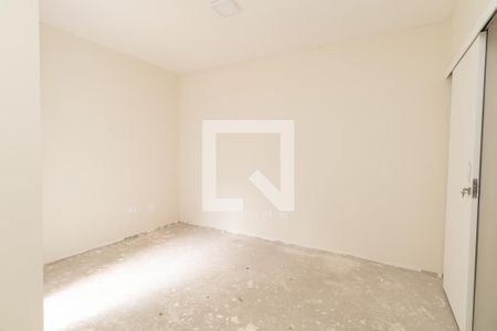 Casa à venda com 247m², 3 quartos e 3 vagasSuíte 2