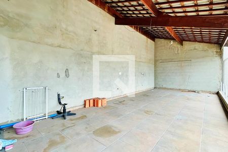 Casa à venda com 260m², 3 quartos e 5 vagasSalão