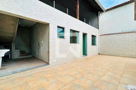 Casa à venda com 260m², 3 quartos e 5 vagasÁrea de Serviço