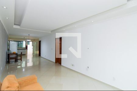 Sala de casa à venda com 3 quartos, 260m² em Vila Trabalhista, Guarulhos