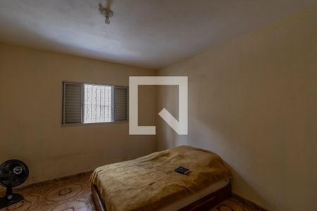 Casa à venda com 220m², 6 quartos e 2 vagasCasa 2 Quarto 1