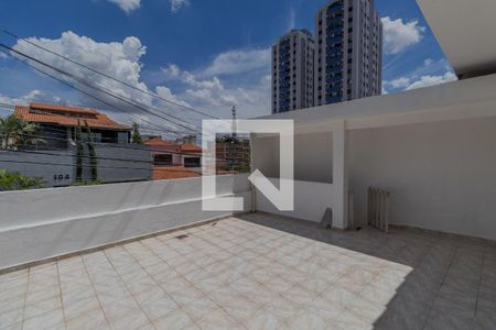 Casa à venda com 220m², 6 quartos e 2 vagasCasa 2 Varanda