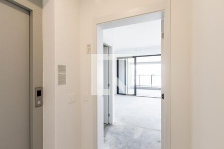 Apartamento à venda com 191m², 3 quartos e 3 vagas Apartamento à venda com 191m², 3 quartos e 3 vagasCorredor