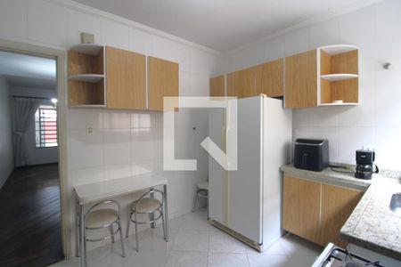 Casa à venda com 100m², 2 quartos e 2 vagasCozinha