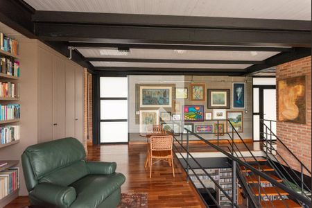 Casa à venda com 330m², 3 quartos e 4 vagasBiblioteca