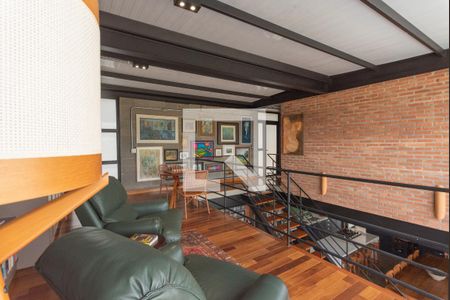 Casa à venda com 330m², 3 quartos e 4 vagasBiblioteca