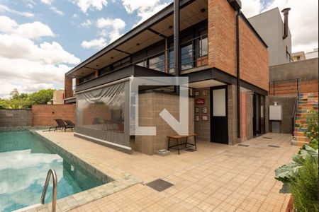 Casa à venda com 330m², 3 quartos e 4 vagasPiscina