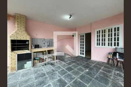 Casa de condomínio à venda com 180m², 3 quartos e 1 vagaÁrea externa