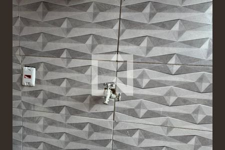 Casa de condomínio à venda com 180m², 3 quartos e 1 vagaÁrea de Serviço