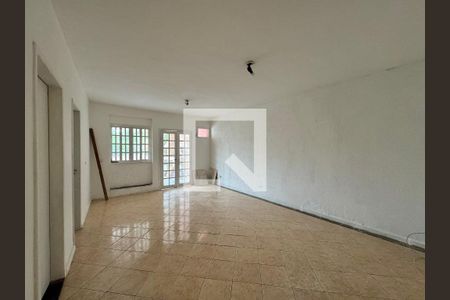 Sala de casa de condomínio à venda com 3 quartos, 180m² em Vargem Grande, Rio de Janeiro