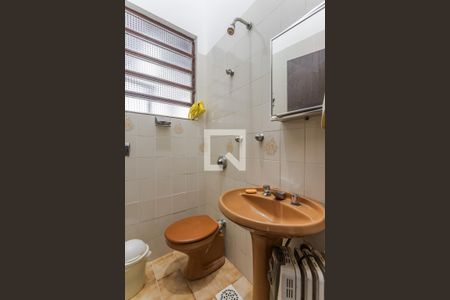 Casa à venda com 424m², 3 quartos e 4 vagas Casa à venda com 424m², 3 quartos e 4 vagasBanheiro 4