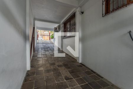 Casa à venda com 424m², 3 quartos e 4 vagas Casa à venda com 424m², 3 quartos e 4 vagasGaragem