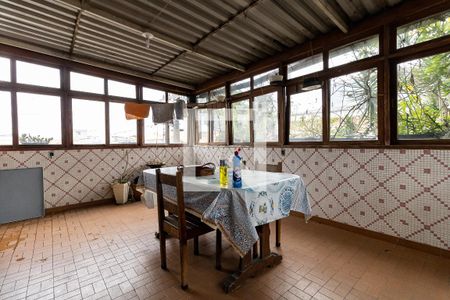 Casa à venda com 400m², 2 quartos e 3 vagasVaranda