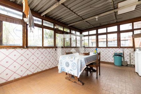 Casa à venda com 400m², 2 quartos e 3 vagasVaranda