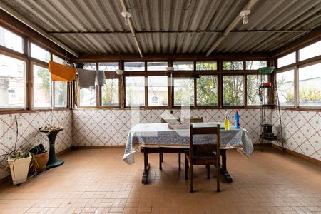 Casa à venda com 400m², 2 quartos e 3 vagasVaranda